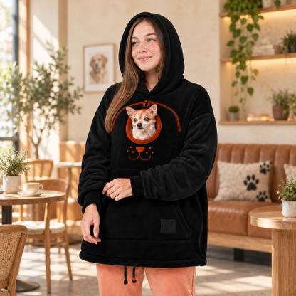 🥳2026 HOT SALE🥳💞50K+ SOLD🐾2026 A must-have for pet lovers 💞 Cozy Fleece Pet Bonding Pouch Hoodie – Warm & Supportive Small Pet Carrier Clothing