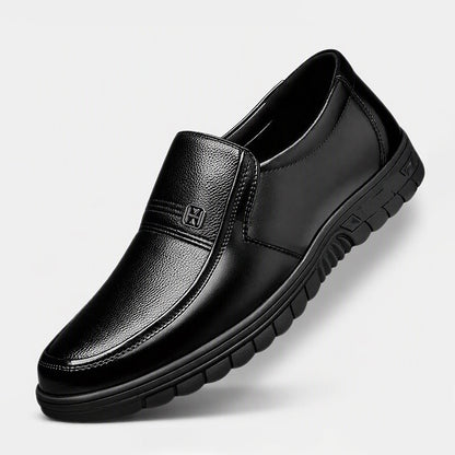 Hot Sale 50% OFF🔥Men's Lightweight Slip-On Shoes — Casual 👟